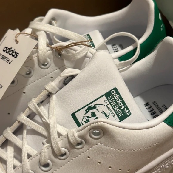 adidas Stan Smith White Green Sneakers - Picture 2 of 6